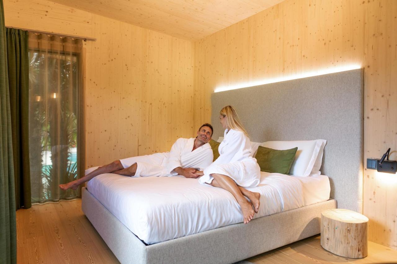 Treelodgy, The Tree House Hotel Riva del Garda Luaran gambar
